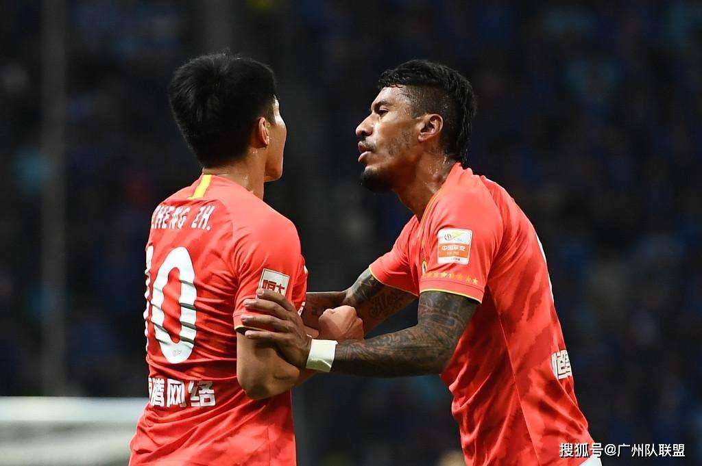 关于广州队训练开放日，转会期队长鼓劲引欢呼，亚冠在即，轮换策略成焦点的信息
