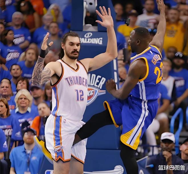 包含赛前NBA总决赛传出新动向；金州勇士再遭质疑；管理层表态：更衣室稳定；更衣室氛围转暖的词条