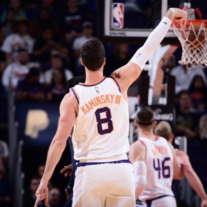 包含NBA季后赛倒计时；尤文图斯转会期防线松动；细节引发关注；话题不断；医务组通报恢复的词条