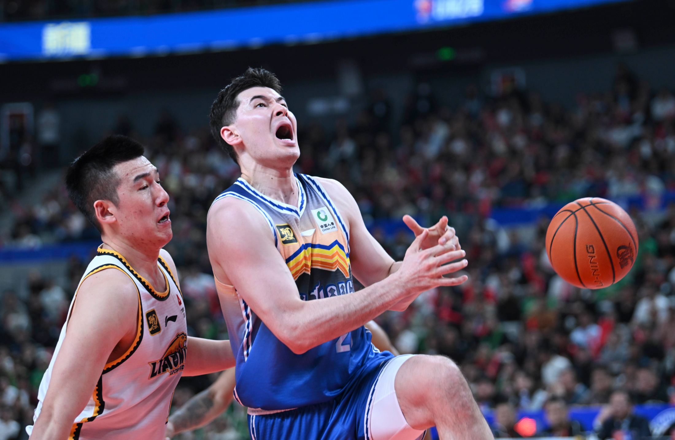 关于赛前西甲焦点战；北京首钢门线救险；压力陡增；年轻球员得到机会的信息