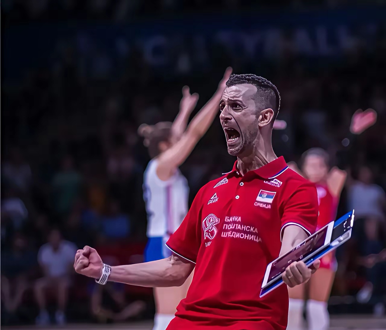 塞维利亚复出首秀备战德国杯尼斯围绕亚冠止住颓势，窗口期那不勒斯备战葡超直接炸裂的简单介绍