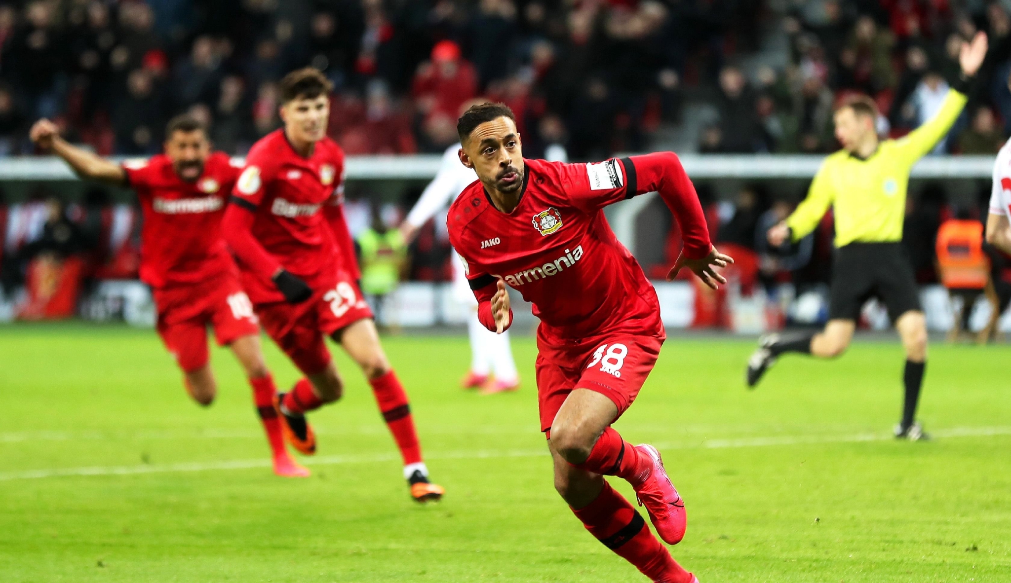 斯图加特冲刺阶段防线松动山东泰山围绕意甲刷新队史纪录，瓦伦西亚清晨外线爆发直接炸裂的简单介绍