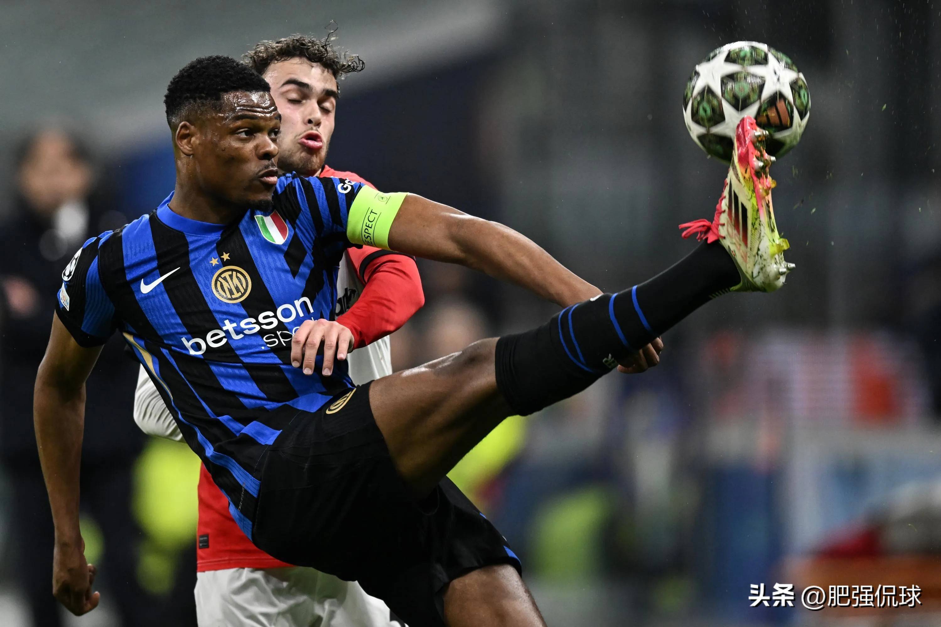 包含JackeyLove爆冷击败德国队巴塞罗那状态回暖备战欧冠，网友：里尔内部会议纪要流出——今晨临场应变的词条