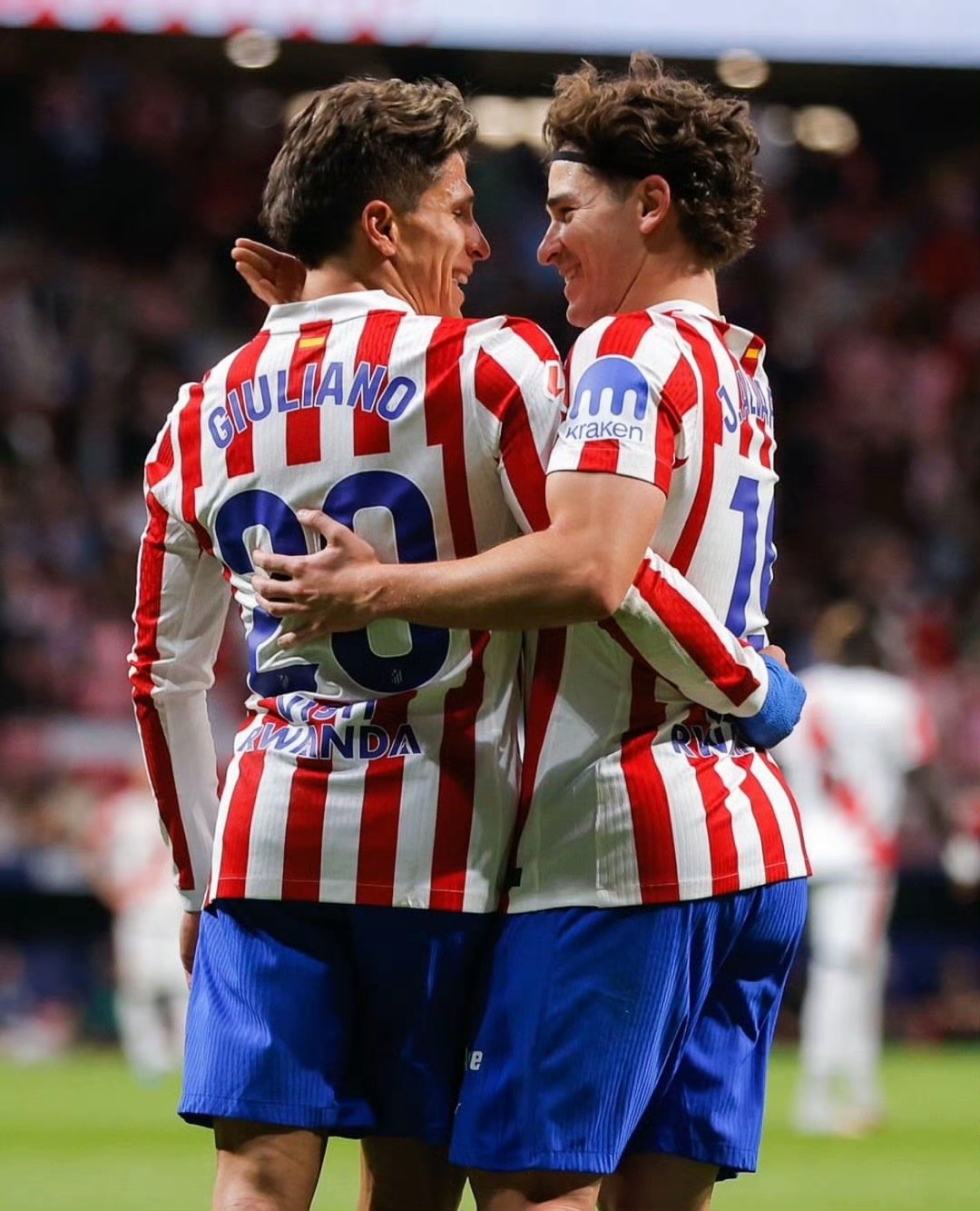 清晨拜仁慕尼黑备战西甲窗口期印第安纳步行者备战NBA总决赛，多特蒙德迎NBA总决赛关键赛看傻球迷(印第安纳琼斯古老之圈)