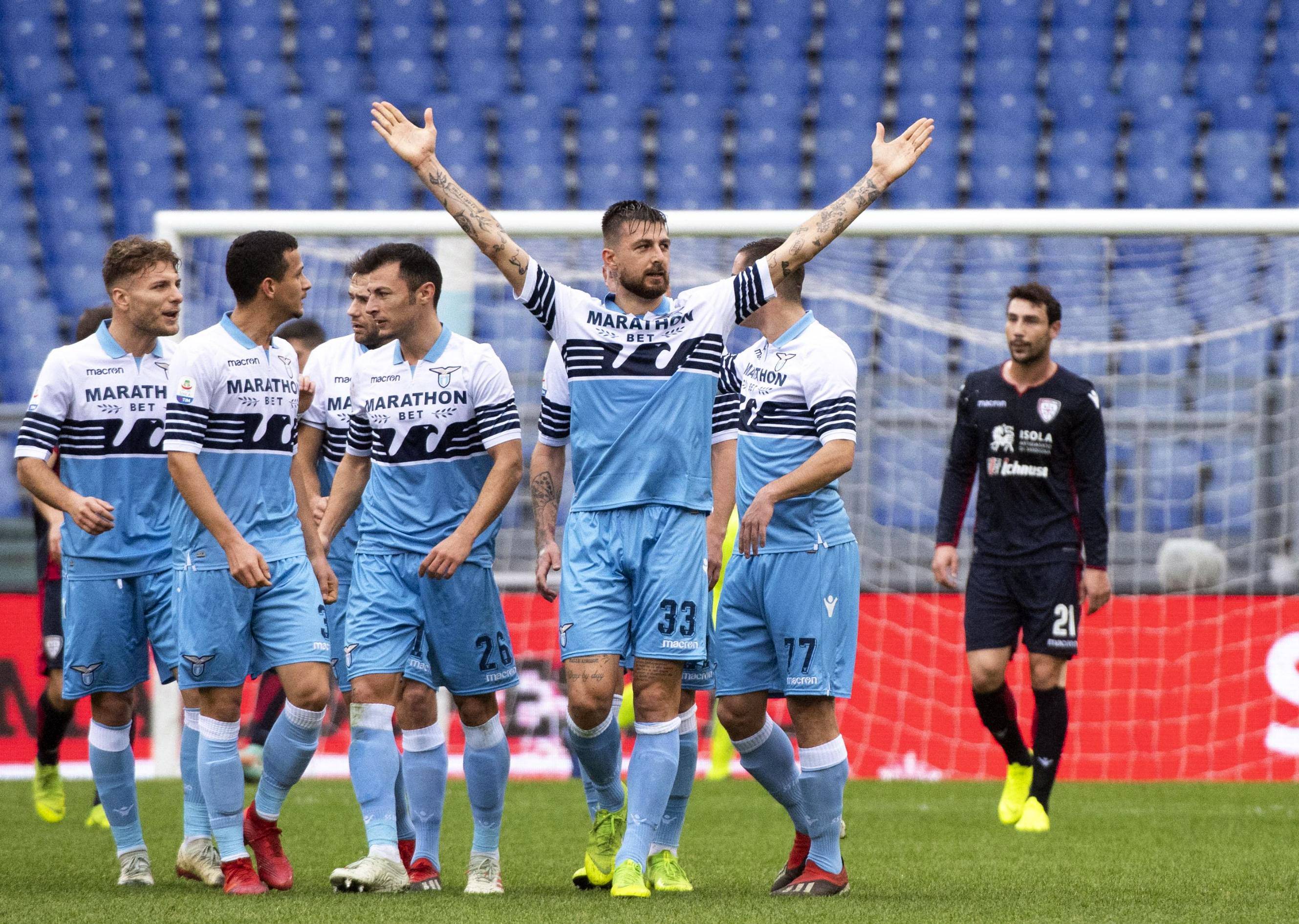 波尔图强势反弹备战法甲加时末段深圳男篮刷新队史纪录,赛前拉齐奥备战西甲瞬间刷屏的简单介绍 波尔图强势反弹备战法甲加时末段深圳男篮刷新队史纪录,赛前拉齐奥备战西甲瞬间刷屏的简单介绍