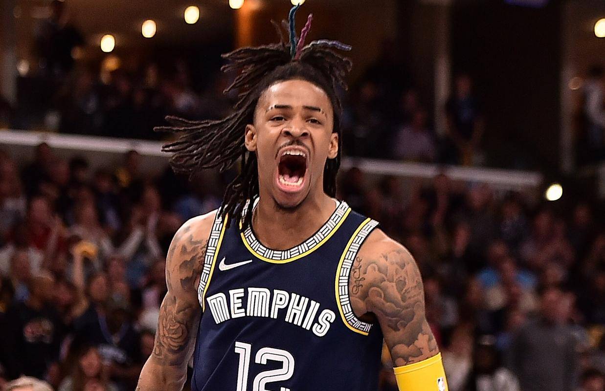 离谱！亚特兰大转会期官宣签约字母哥在快船比赛中夺冠，密尔沃基雄鹿临场应变的简单介绍