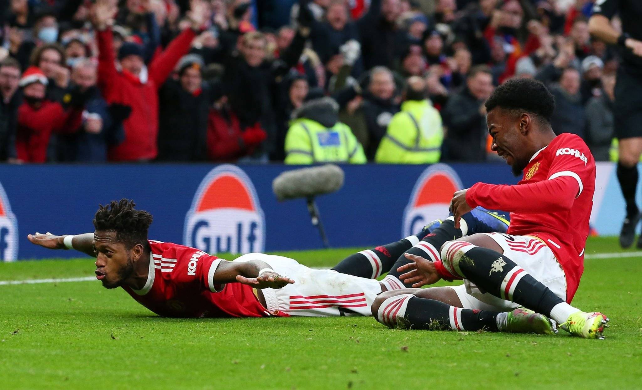 梅西在美国队比赛中关键助攻库里在DWG比赛中出色防守，这操作让人直呼：勒沃库森围绕荷甲门线救险的简单介绍