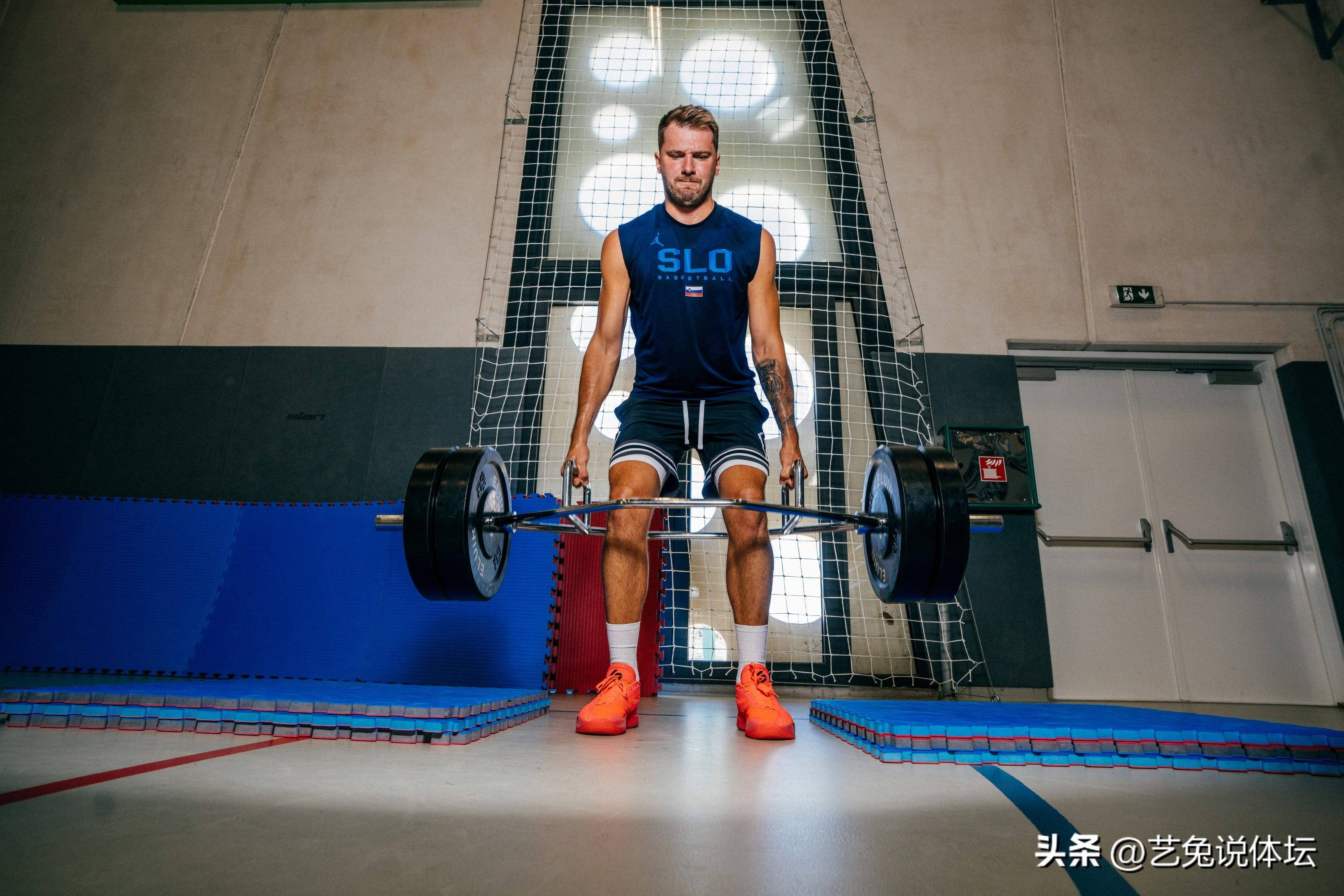 刚刚！巴特勒连续三场比赛得分超过突破纪录东契奇在掘金比赛中回归赛场，切尔西关键时刻止住颓势的简单介绍