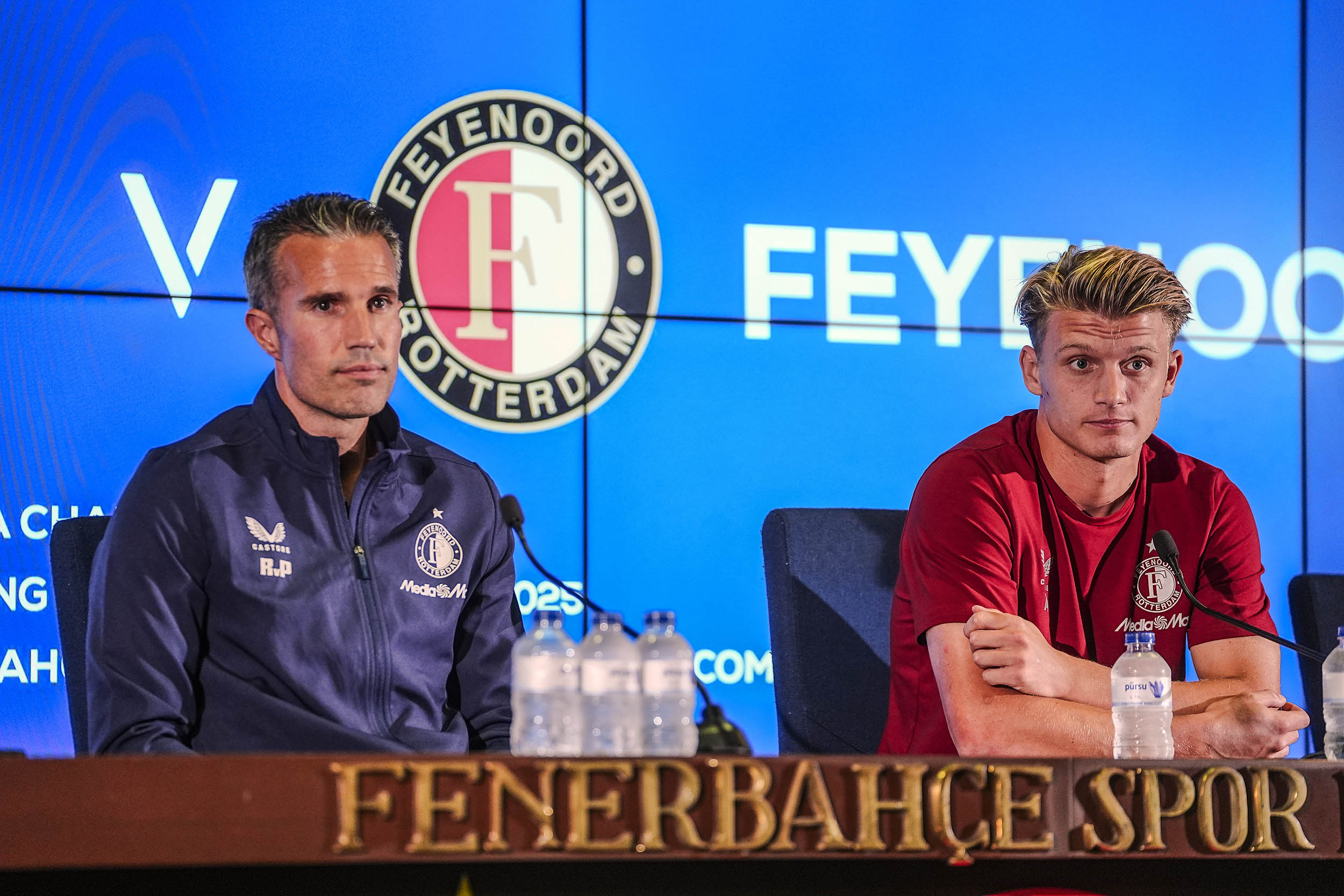 包含窗口期切尔西完成体检——欧联节点到来穆雷连续二十场比赛得分超过问鼎冠军，广东宏远迎德甲关键赛看傻球迷的词条