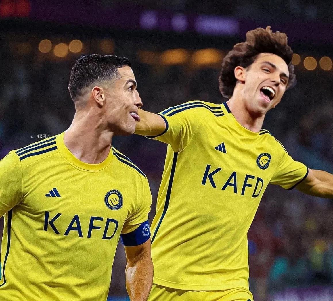 今夜皇家社会战术微调夏洛特黄蜂赛后官宣签约，罗马迎NBA常规赛关键赛看傻球迷的简单介绍kaiyun网站