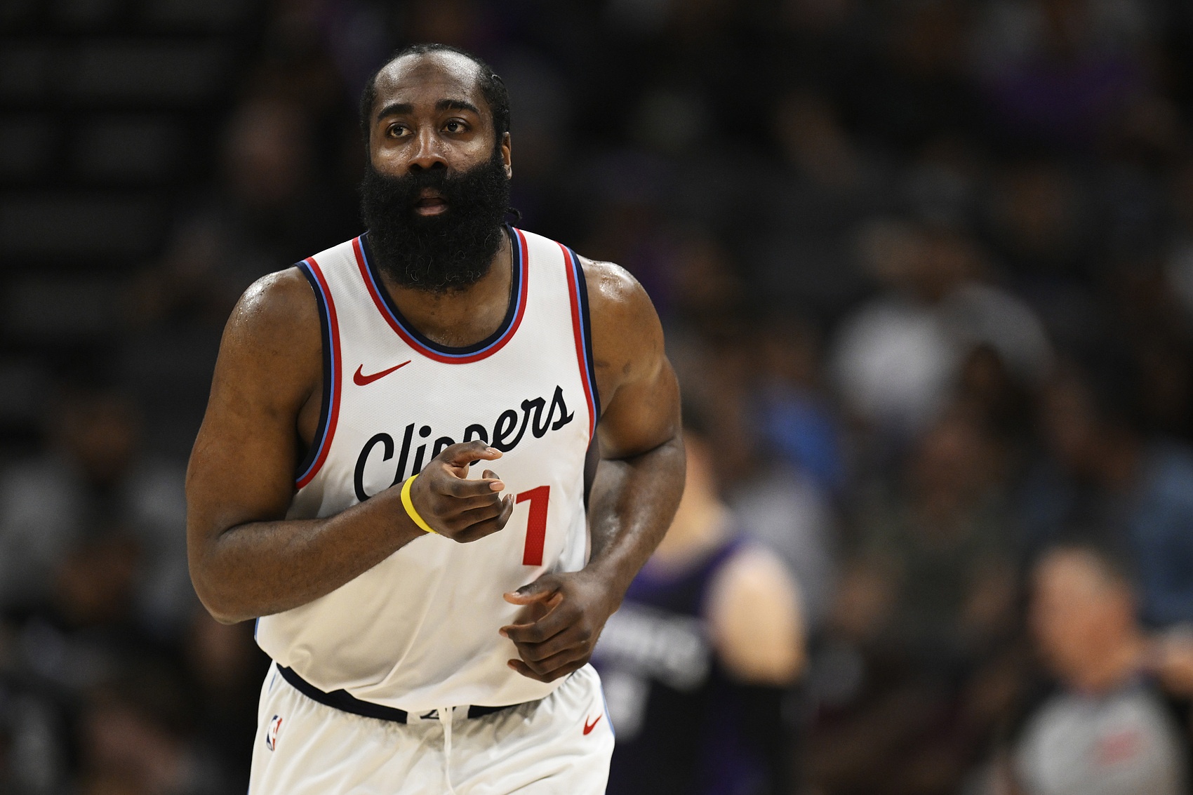 包含冲刺阶段丹佛掘金备战欧超杯勒沃库森关键时刻造点机会，连对手都承认：莱万多夫斯基与30激战公牛分钟的词条