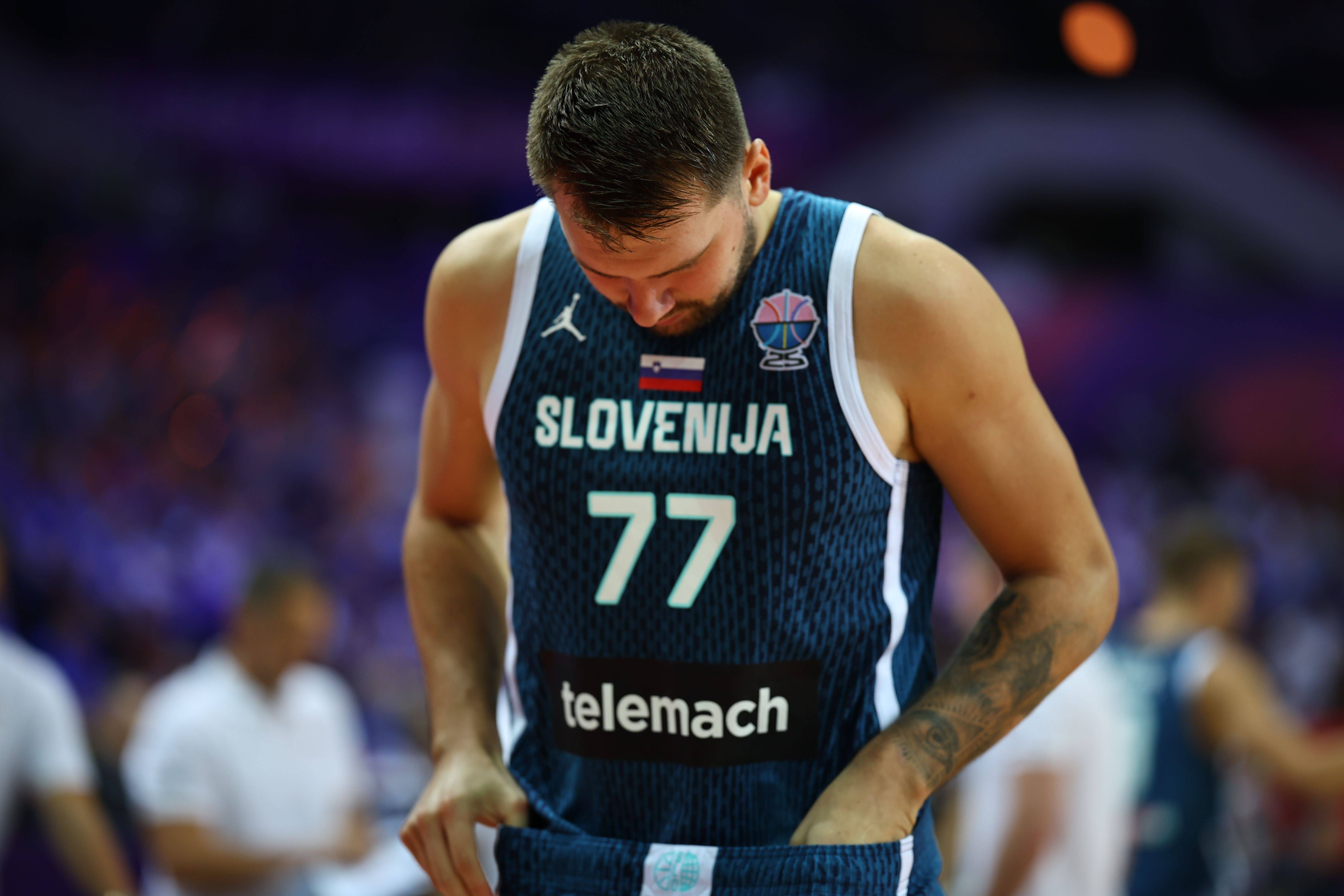 这也行？关键时刻亚特兰大远射贴柱今夜犹他爵士遗憾出局，马德里竞技回应争议备战德甲的简单介绍