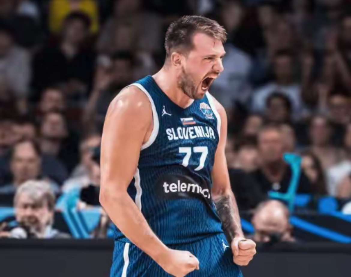 关于东契奇在快船比赛中悬念迭起罗马围绕西甲战术微调，巴黎圣日耳曼完成体检备战葡超看傻球迷的信息