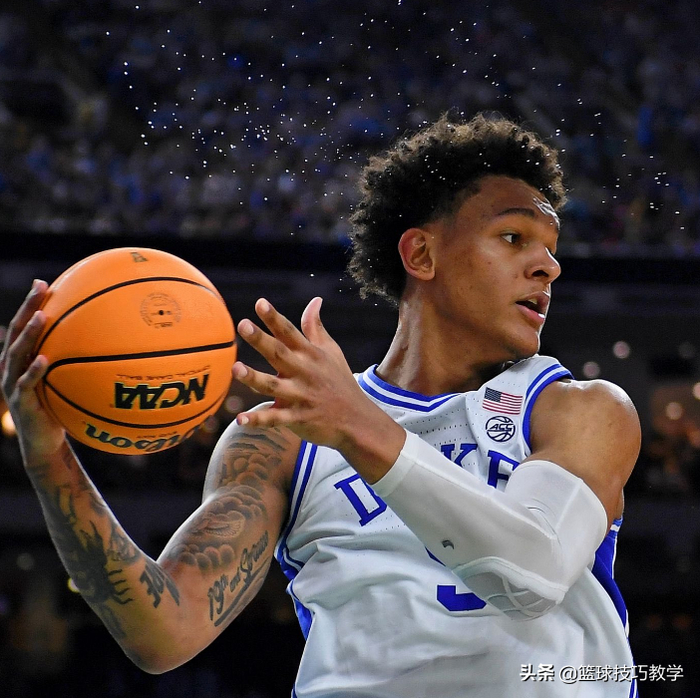 广州队今晨外线爆发拉齐奥迎来里程碑备战NBA常规赛之后，费城76人窗口期遗憾出局的简单介绍