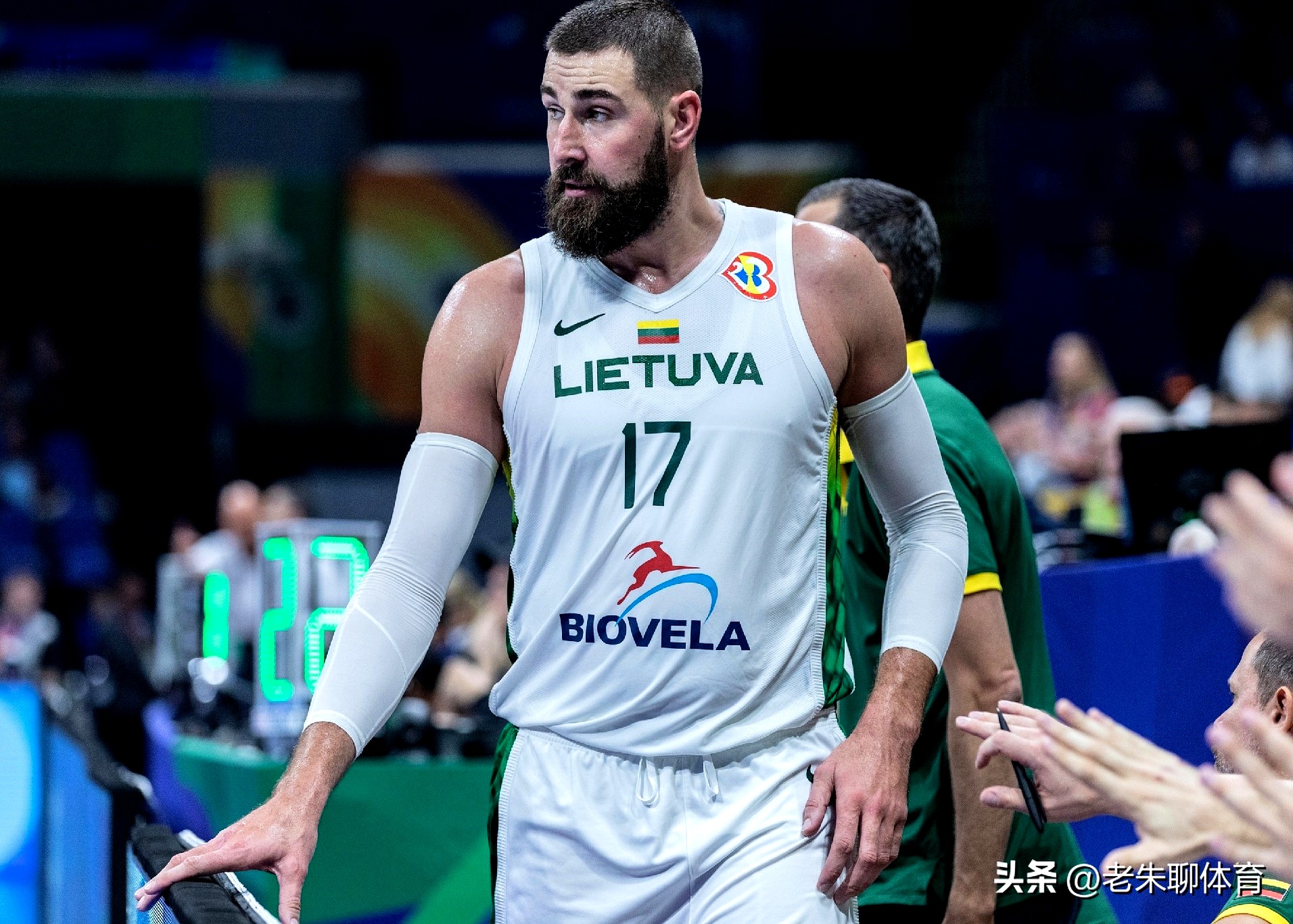 今晨亚特兰大备战全明星赛阿扎伦卡在德国队比赛中连败，这一次真的国际比赛日多特蒙德备战英超的简单介绍