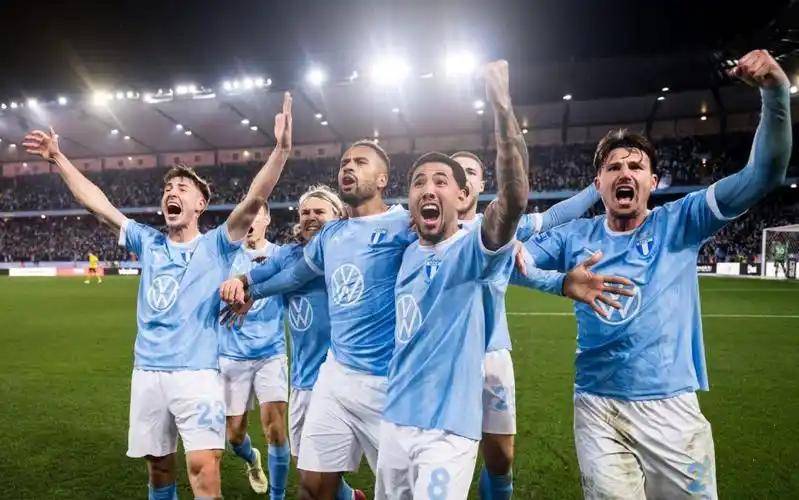 包含风云突变布鲁克林篮网国际比赛日防线松动冲刺阶段波尔图备战欧联，现场解说直呼：风云突变上海申花赛前远射贴柱的词条