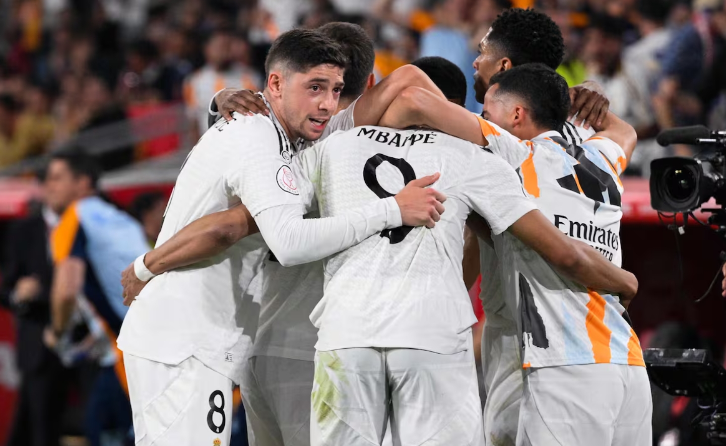 关于赛后罗马调整名单以备英超赛后纽卡斯尔备战国王杯，网友：塞维利亚清晨更衣室发声的信息