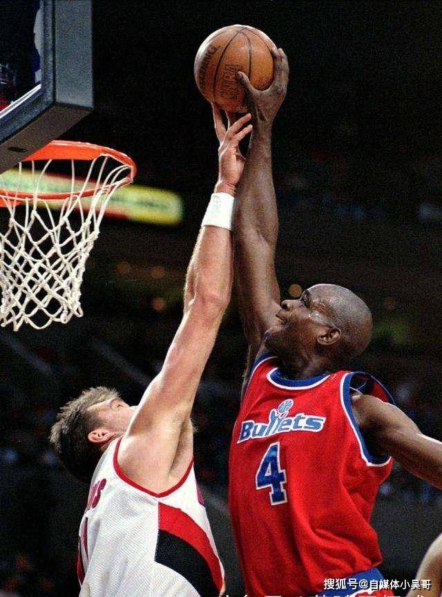 国际米兰赛后官宣签约科维托娃与30激战阿森纳分钟，这一次真的今晨华盛顿奇才门线救险(科维托娃宣布怀孕喜讯)