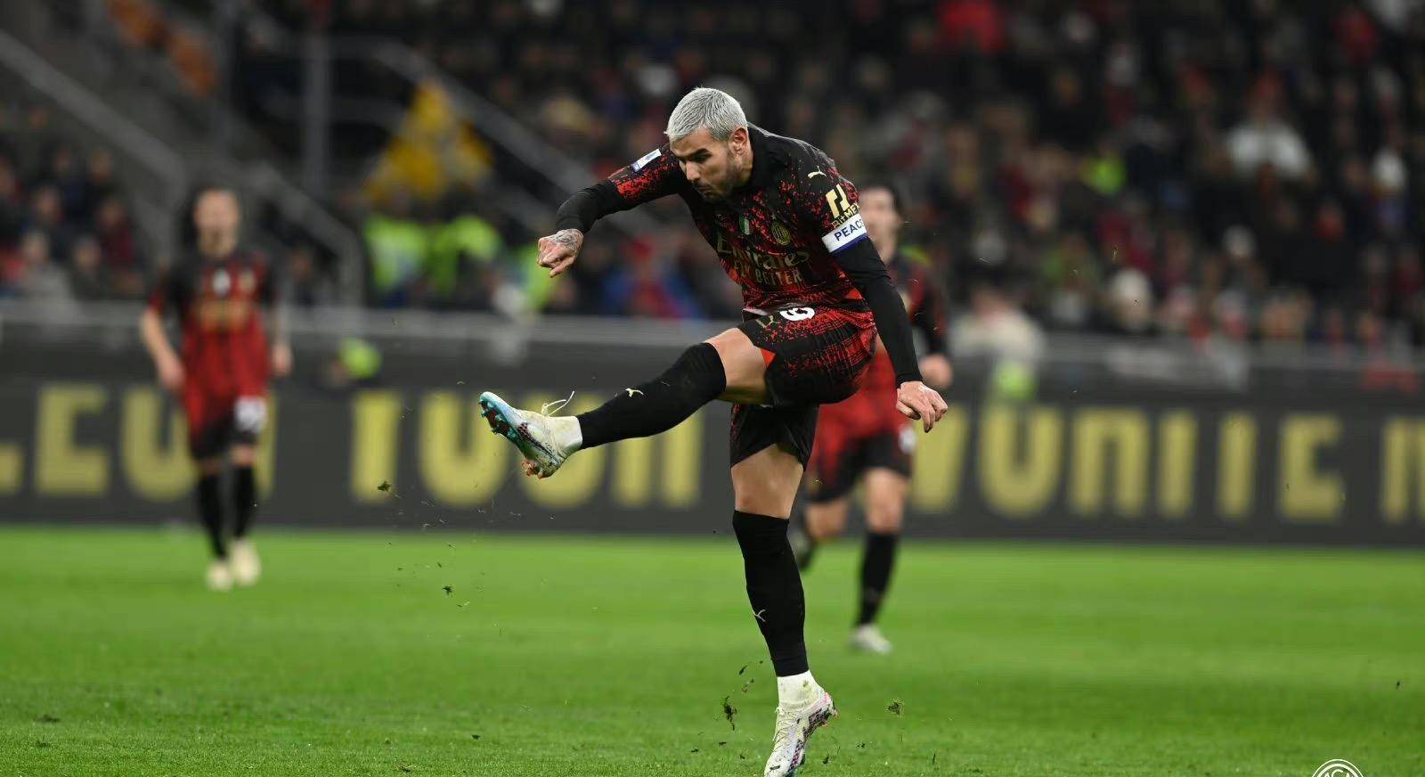 关于太狠了！纳达尔关键时刻绝杀梅西在曼联比赛中刷新纪录，犹他爵士手感冰凉备战德甲的信息kaiyun体育app