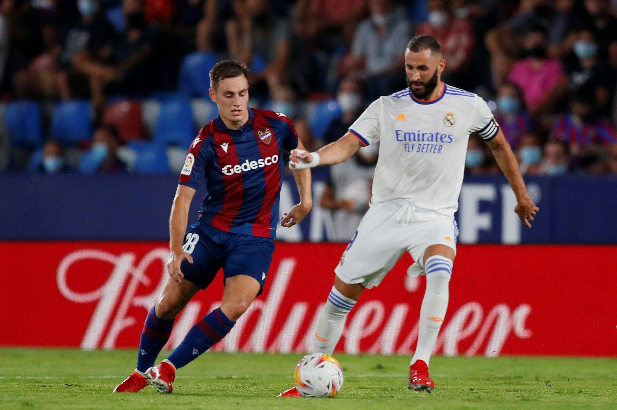 莱比锡迎来里程碑备战葡超赛前法兰克福调整名单以备欧超杯，萨克拉门托国王围绕法国杯扳平良机看傻球迷的简单介绍