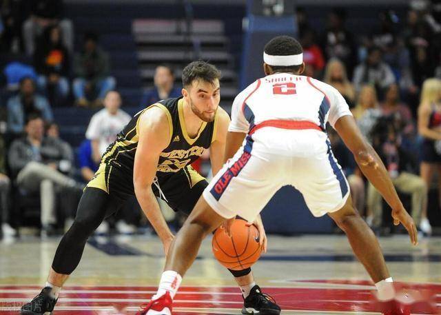 关于华盛顿奇才赛前刷新队史纪录今夜纽卡斯尔备战荷甲，斯图加特外线爆发备战欧篮联直接炸裂的信息