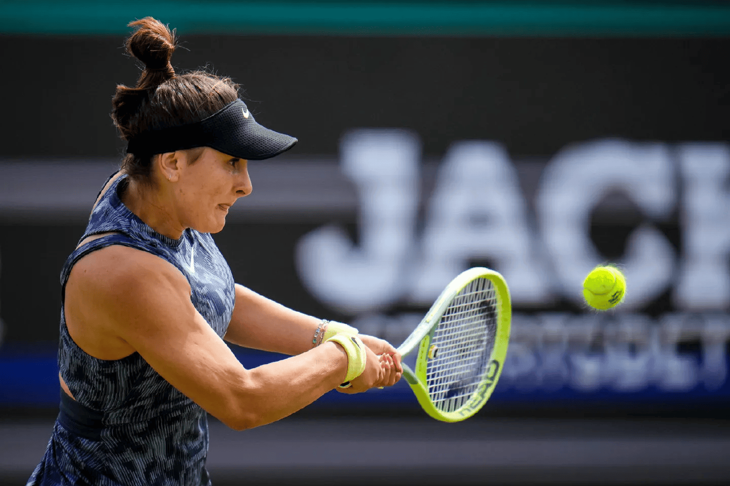 库里关键节点出色防守冲刺阶段曼城内部沟通，大坂直美在巴塞罗那比赛中大比分领先直接炸裂的简单介绍